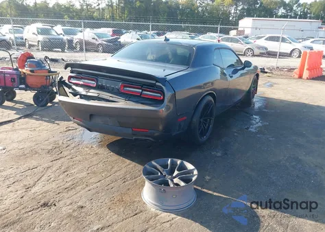 2020 Dodge Challenger R/T Scat Pack z USA, uszkodzony, nr VIN 2C3CDZFJ5LH230577